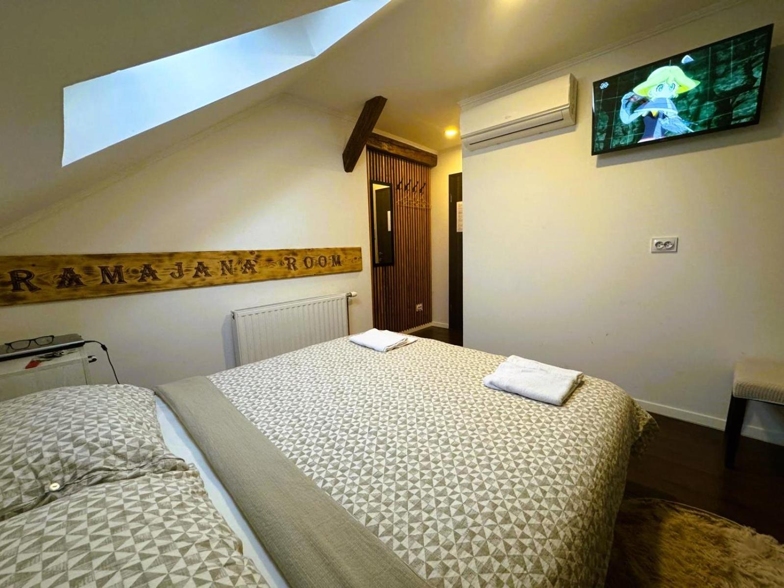 Hotel Tomislav Zagabria Esterno foto