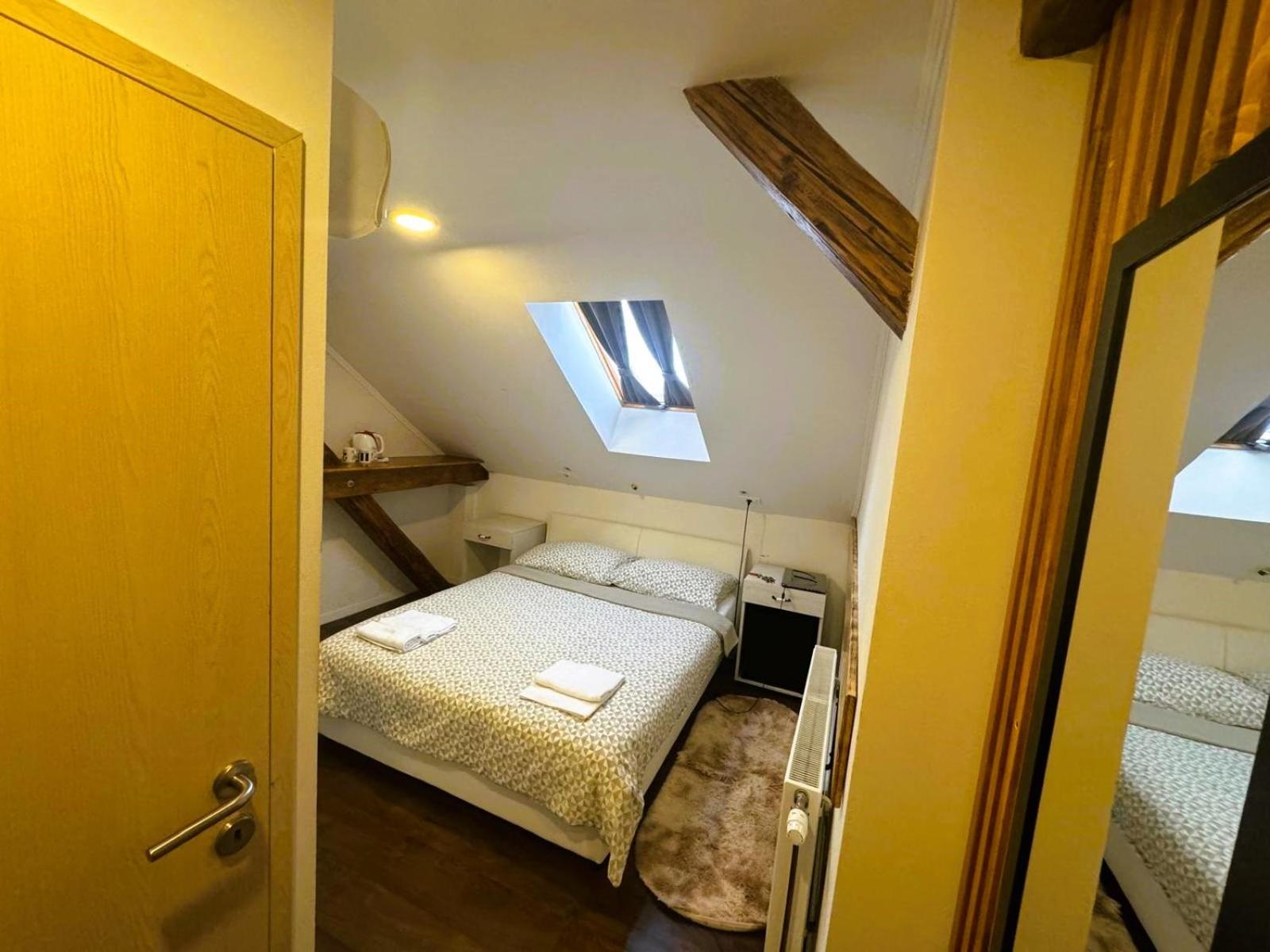 Hotel Tomislav Zagabria Esterno foto